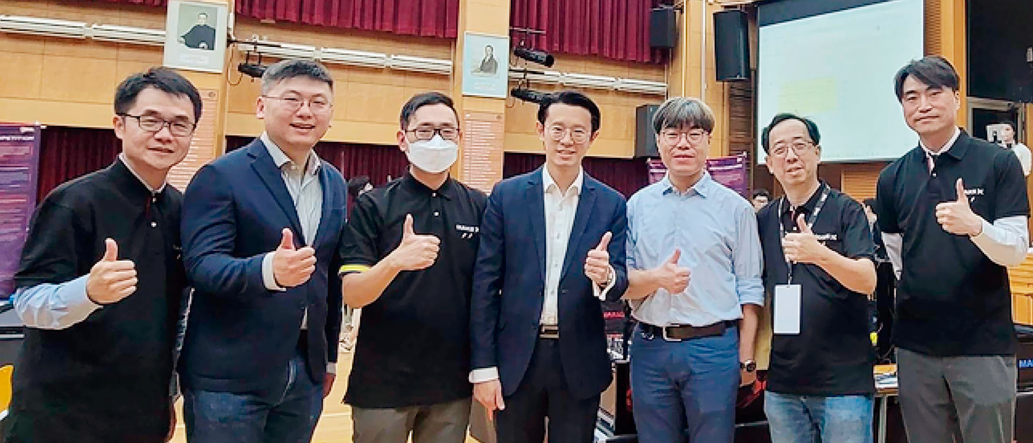 何嘉琪老師於MAKE X全方位機械人比賽擔任評審員獲教育專業月刊報導 何嘉琪老師於MAKE X 全方位機械人比賽擔任評審員獲教育專業月刊報導