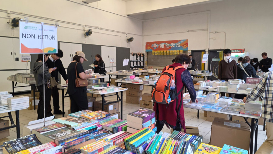 20260312lac 家長日中英文書展