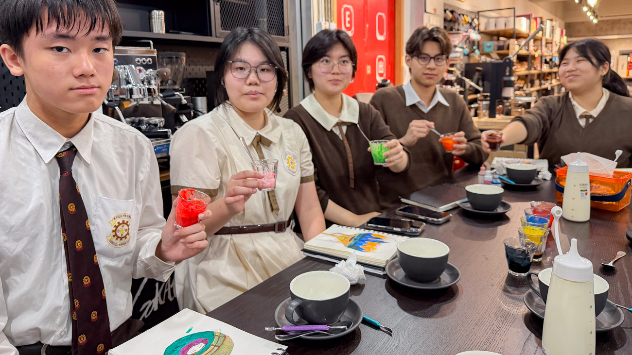 20260415a2_3 【視藝科】杯中的印象與星夜:中四「咖啡油畫」藝術體驗