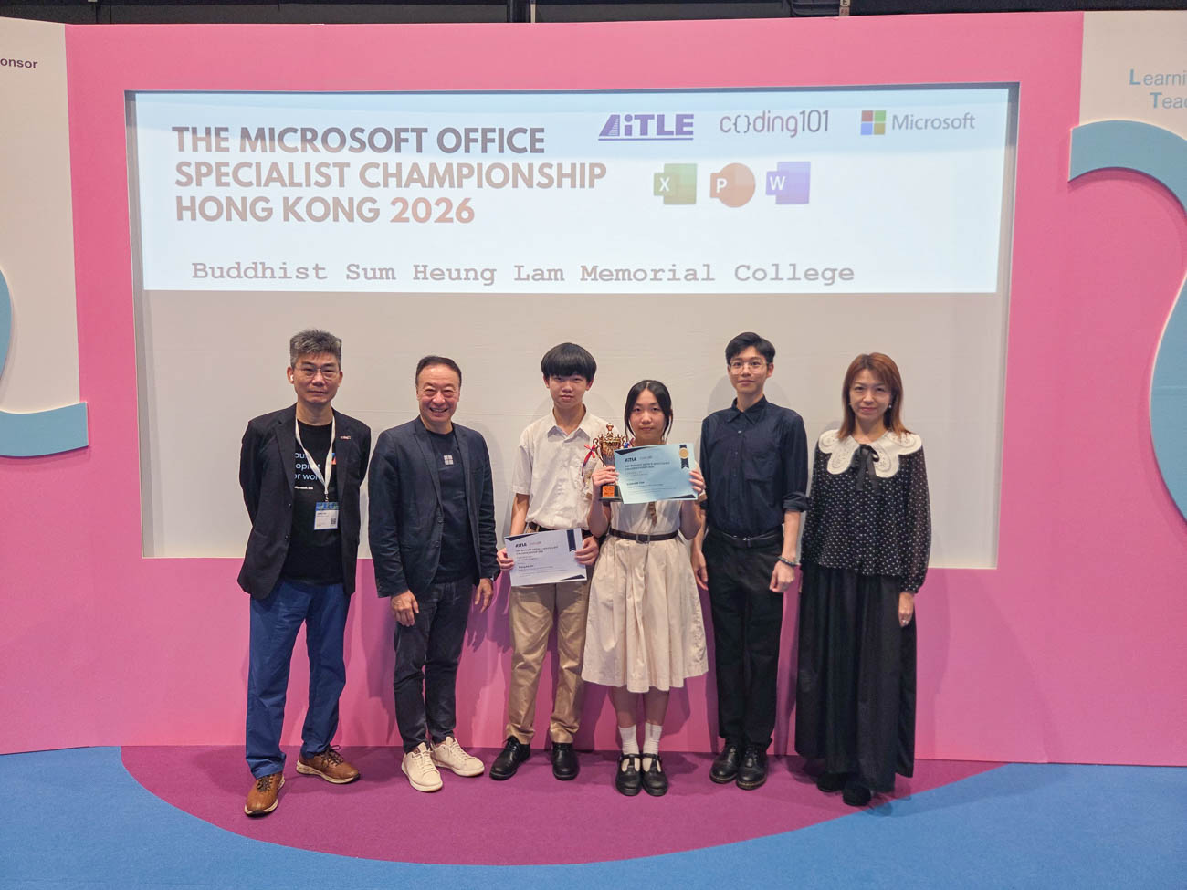 20260709a6_4 沈中兩位高中學生勇奪「Microsoft Office Specialist Championship Hong Kong 2026香港區比賽」銅獎及參與奬